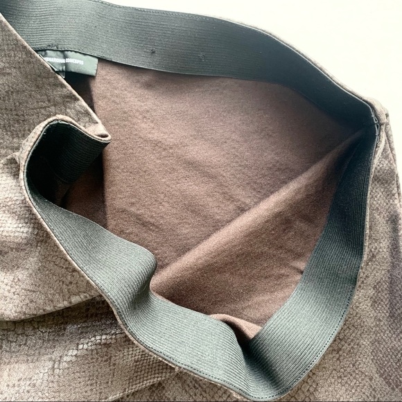 🌸New🌸 Brown Printed Skinny Pants INC Size 16P - Picture 4 of 6